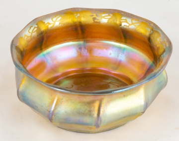 Tiffany Studios, New York Favrile Bowl with Engraved Grapevine